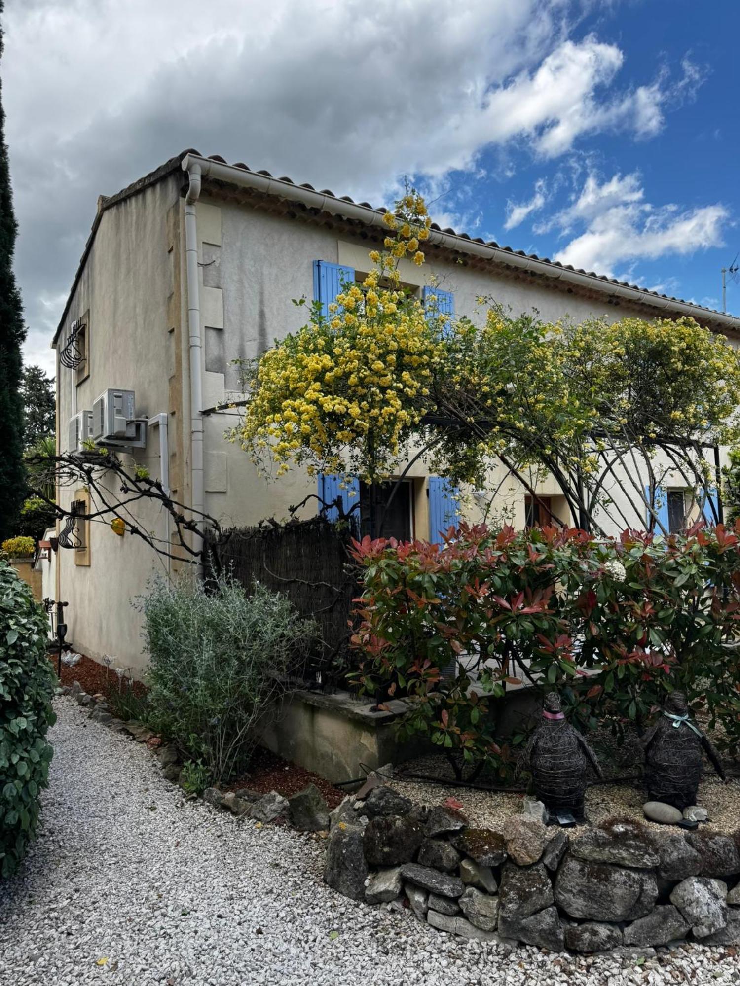 Mas Saint Antoine Apartment Rognonas Exterior photo